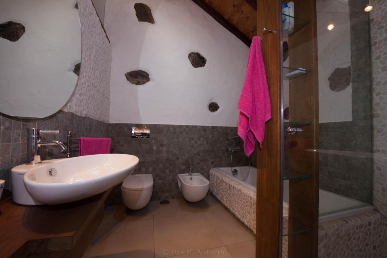 Historic Canarian House, Private Heated Infinity Pool, Bbq, Wifi + Panoramic Ocean Views Arona  Kültér fotó